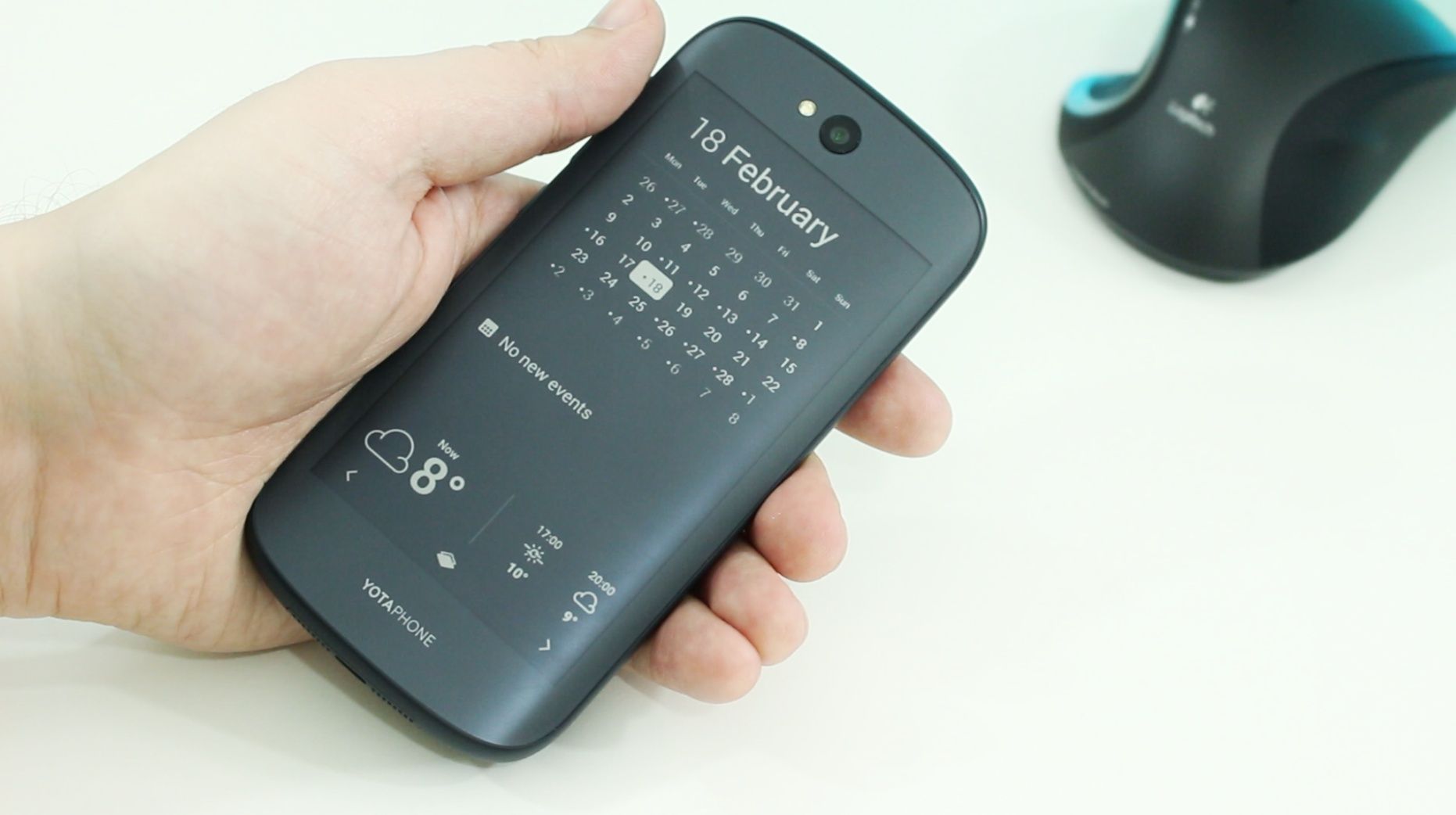 Смартфоны YotaPhone 2